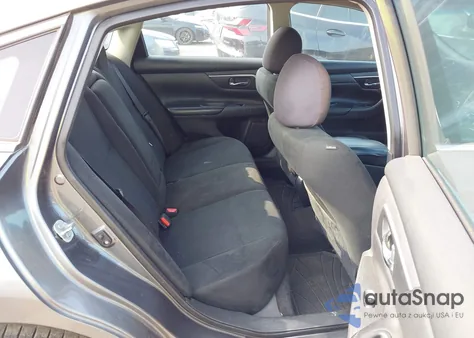 2015 Nissan Altima 2.5 S из США, поврежденный, VIN 1N4AL3AP1FN903817